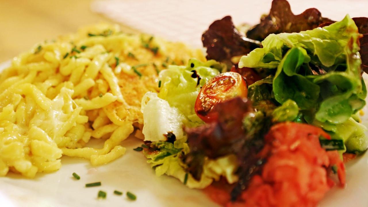 Zur Grossen Tanne Locanda Bühl