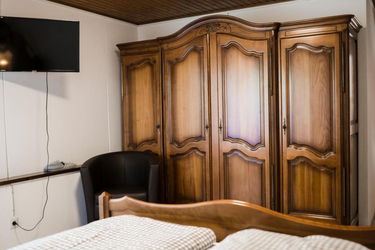 Zur Grossen Tanne Inn *